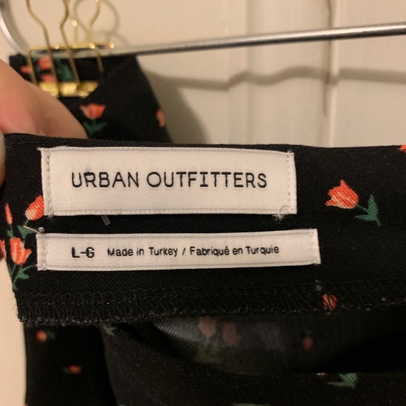 Urban Outfitters Floral Mini wrap skirt - Picture 4 of 4